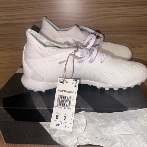 Adidas Predator Accuracy.3 Turf Shoes - Picture 2 of 4